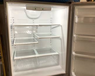 Model # WRB322DMBM00