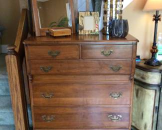 Dresser, mirror, vase