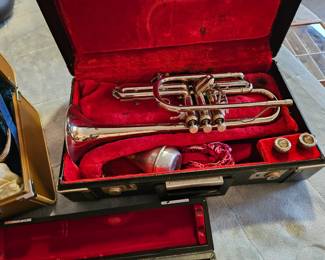 Yamaha cornet with case
