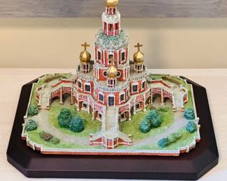 Vtg Danbury Mint Church Of The Intercession Russian Sculpture