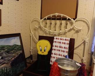 Ole Miss Collectibles, Ornate Iron Bed