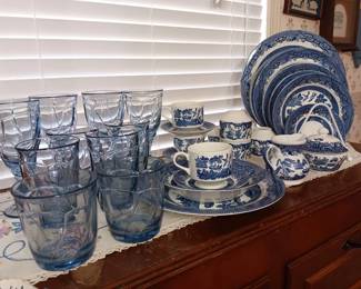Churchill England. Blue Willow service for 8 plus serving pieces.
Noritake sweet swirl glassware