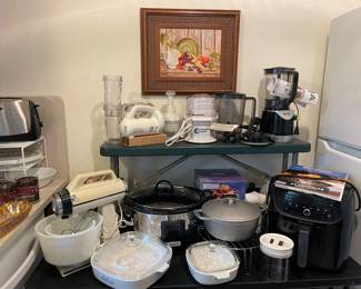 Vintage Sears Mixer (working)! Crockpot, XL Airfryer, Ninja