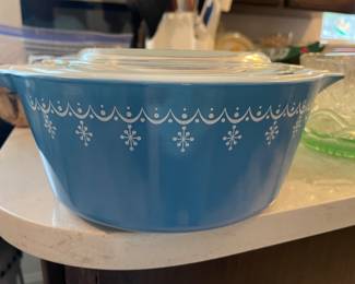 Vintage Pyrex Snowflake Garland Covered casserole 