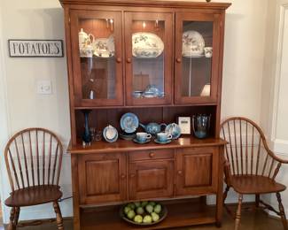 Ethan Allen Hutch