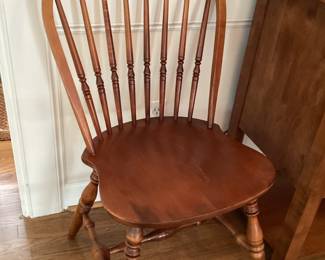 Ethan Allen Casual Dining Collection Bowback Windsor Chair 
