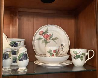 Noritake Royal Orchard Garden