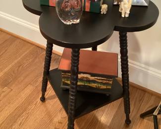 Clover Top Accent Table