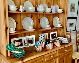 Ethan Allen Hutch/Cabinet