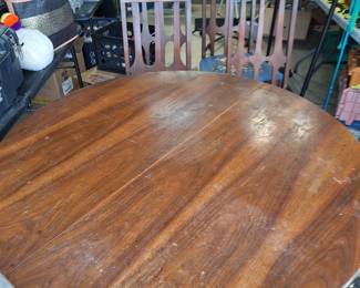 Broyhill Brasilia table and4 chairs need some work 500 set