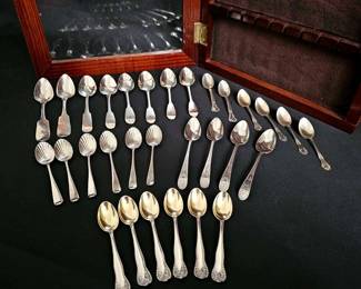 "Antiques & Heirlooms" in Evans, GA. Starts Closing Sat 2/22 at 8pm. Pickup is Mon 2/24 from 1-6pm. Shipping is available. Check out the entire sale: https://ctbids.com/estate-sale/33888&nbsp;