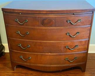 "Antiques & Heirlooms" in Evans, GA. Starts Closing Sat 2/22 at 8pm. Pickup is Mon 2/24 from 1-6pm. Shipping is available. Check out the entire sale: https://ctbids.com/estate-sale/33888&nbsp;