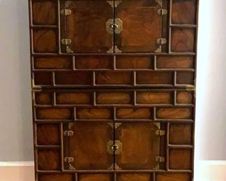 "Antiques & Heirlooms" in Evans, GA. Starts Closing Sat 2/22 at 8pm. Pickup is Mon 2/24 from 1-6pm. Shipping is available. Check out the entire sale: https://ctbids.com/estate-sale/33888&nbsp;