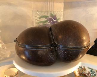 A Large SILVER-MOUNTED COCO DE MER BOX, 
19TH CENTURY 