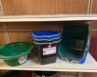 LOT OF FEEDER BUCKETS