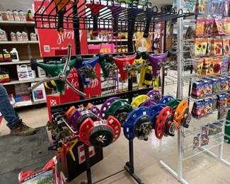 DRAMM WATERING TOOLS DISPLAY, SPRINKLERS, FAN NOZZLES