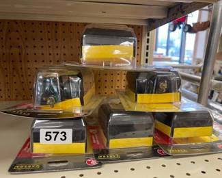 6 ELECTRIC FENCE CONTROLLERS