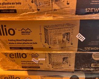 EILIO FOLDING WOOD DOGHOUSE