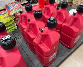 3 GAS CANS