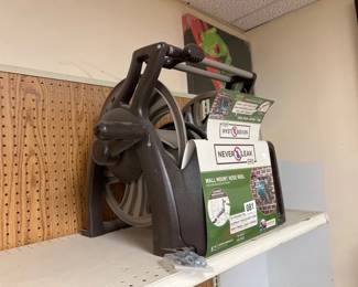 NEVER LEAK WALL MOUNT HOSE REEL