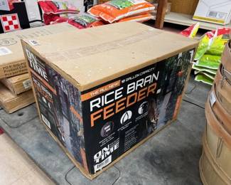 10GAL RICE BRAN FEEDER