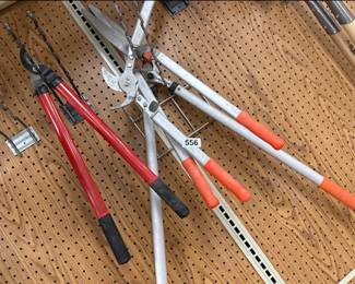 4 PAIRS OF HEDGE TRIMMERS