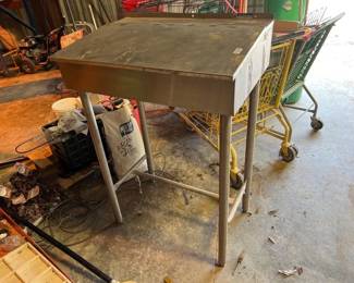 STAINLESS STEEL RECEIVING DESK