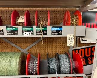 LOT OF CHAIN AND TWINE