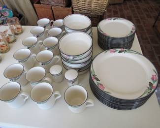 Lenox 'Midnight Blossoms' dinnerware