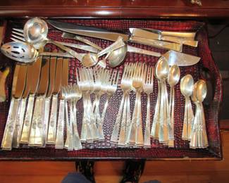 Reed & Barton 'Classic Rose' sterling silver set 62 pieces