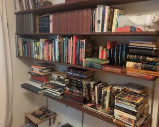 Hundreds of books, many about Great Britain, British art and architecture, and royal history