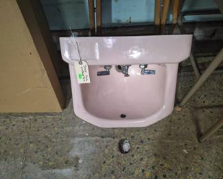 Vintage Pink sink