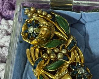 1930 brooch/shoe clips