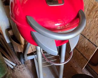Charbroil BBQ Pit - There are 2 - This one has never been used!