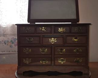 Jewelry Box with Mirror