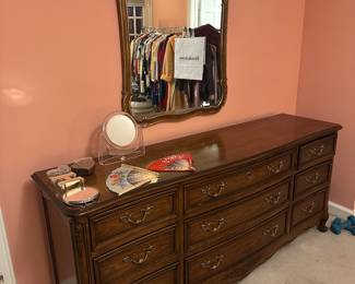 Kindel dresser