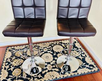 Adjustable Height Barstools. Seats can be positioned between 24" and 32" high. 
