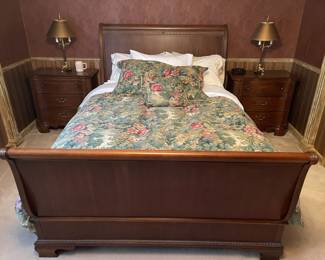 American drew cherry wood sleigh bed 6 pieces
