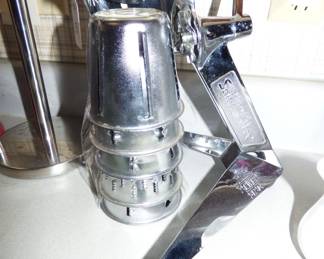 Vintage Saladmaster with 5 Cones
