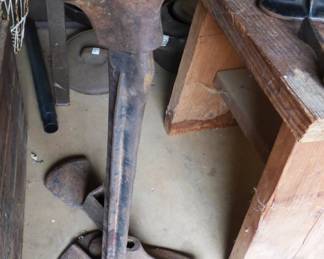 Cobbler's Lasts with stand