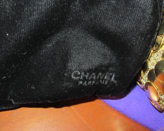 Lynn chanel make up bag