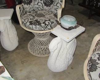 Lynn swan tables