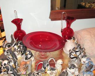 Lynn red set and small creatures