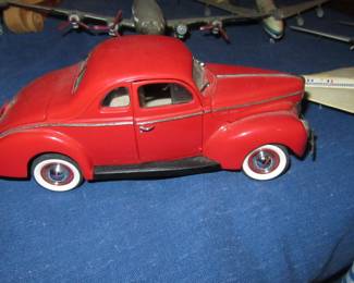 Lynn die cast coupe