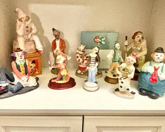 Large vintage clown collection