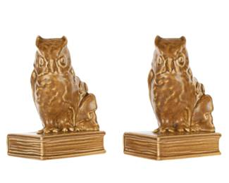 Lot 327: Pair 1924 Rookwood Art Pottery Owl Bookends 2655