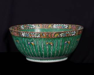 Lot 165: Large Chinese Porcelain Cabbage Bok Choy Bowl