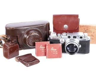 Lot 289: 1951 Leica Illf Camera with Summitar Lens