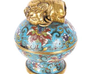 Lot 68: Fine Qing Dynasty Cloisonne Box Elephant Finial