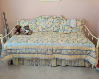 Daybed w/trundle